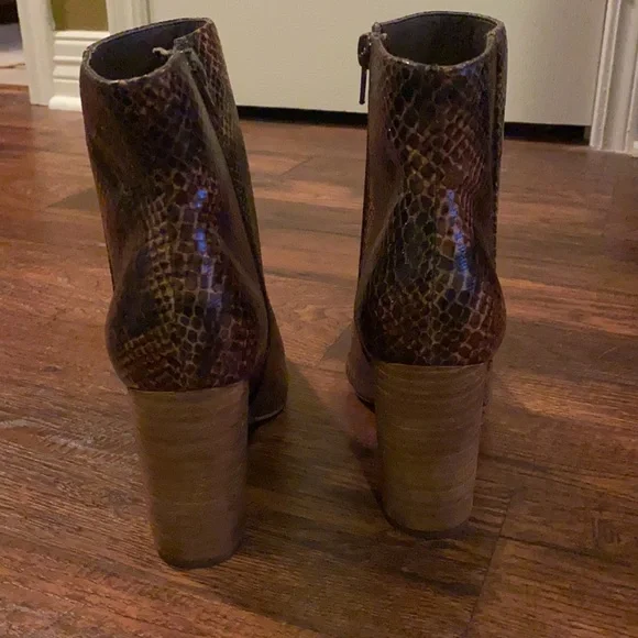 Zigi Soho Faux Snakeskin Ankle Boot - Picture 2 of 7